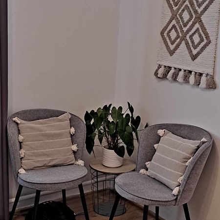 科马尔诺Cozy Town Center Retreat公寓 外观 照片